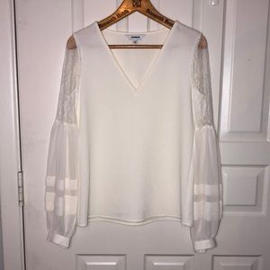 BOGO EXPRESS XS Off-White Blouse